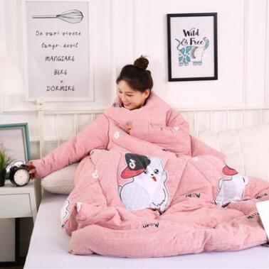 Winterdeken met mouwen voor op de bank en in bed, extra warm
