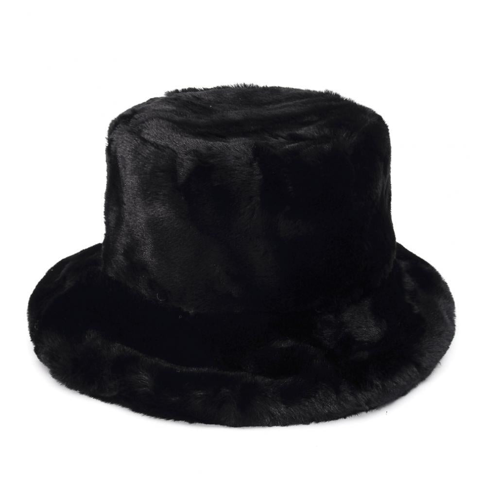 Pluizige bucket hat met koeienprint