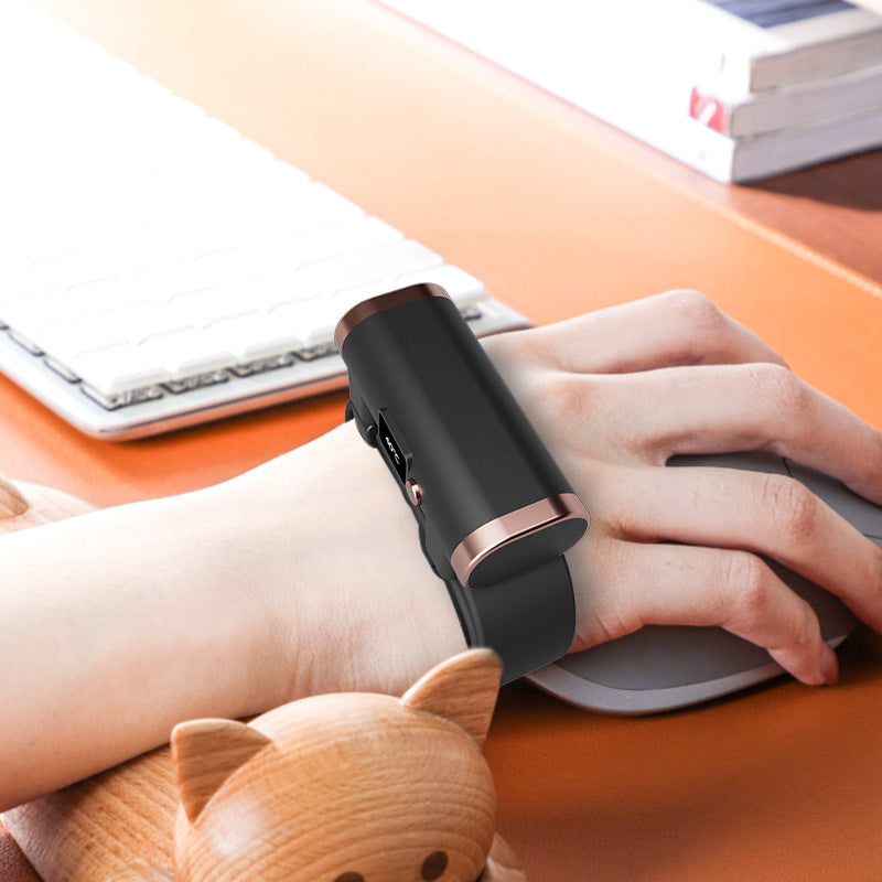 Mini handwarmer om een pols