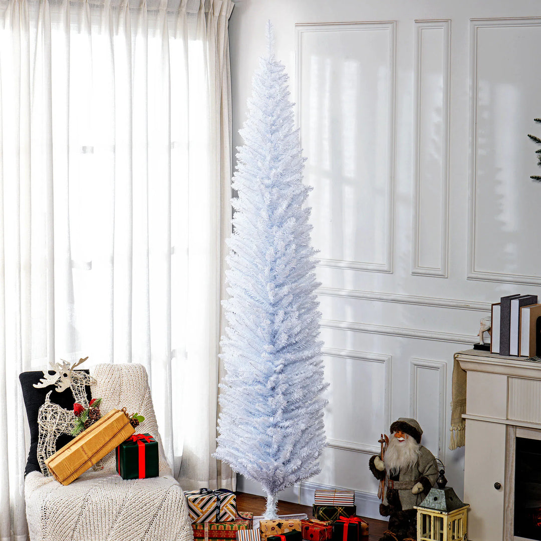 Hoge witte slanke kerstboom