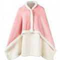 Draagbare fleece deken met knopen om schouders