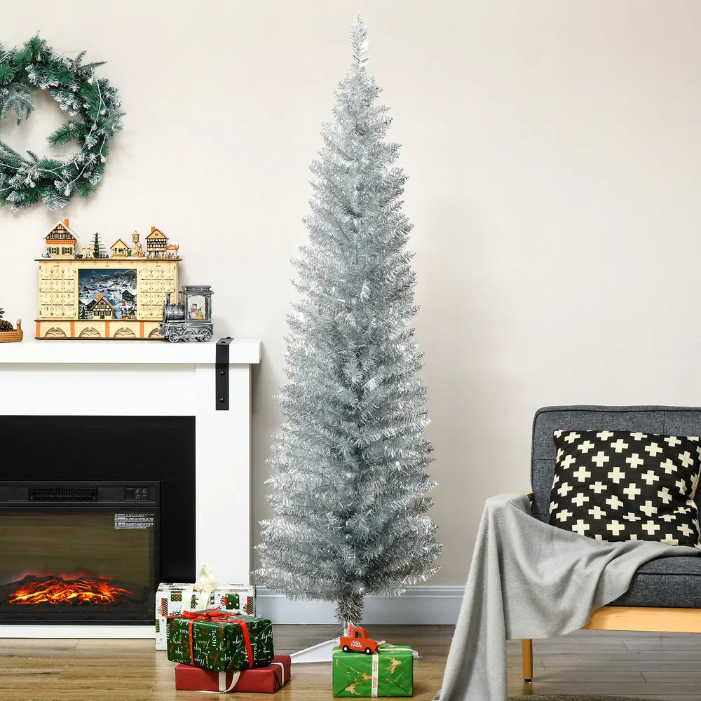 Zilveren slanke kerstboom zonder lampjes