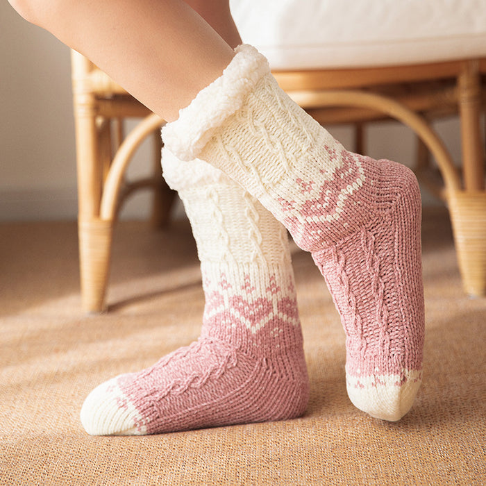 Warmteparadijs Pluche huissokken met hartjes en antislip noppen