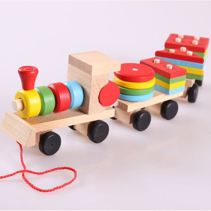Warmteparadijs Houten trein met twee wagons en 16 vormblokjes