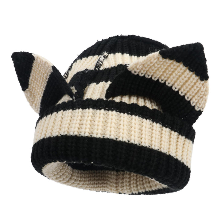 Gebreide muts met kattenoortjes