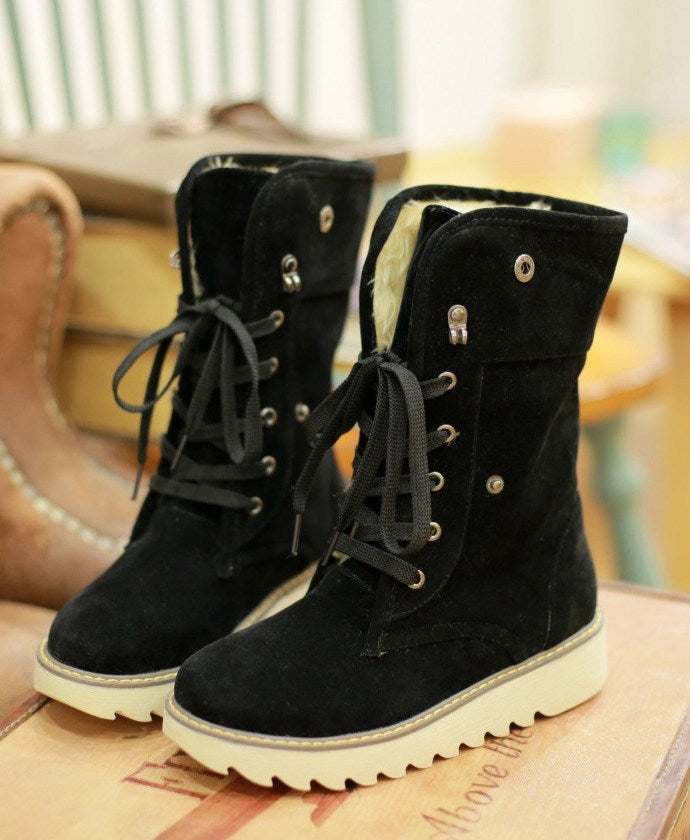 Snowboots met veters en bontlook, platte zool, warm gevoerd