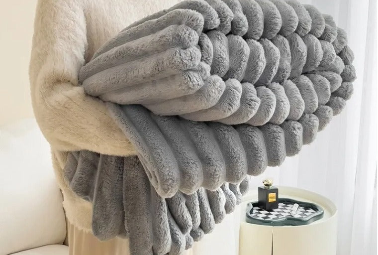 Dikke pluizige plaid van imitatiebont