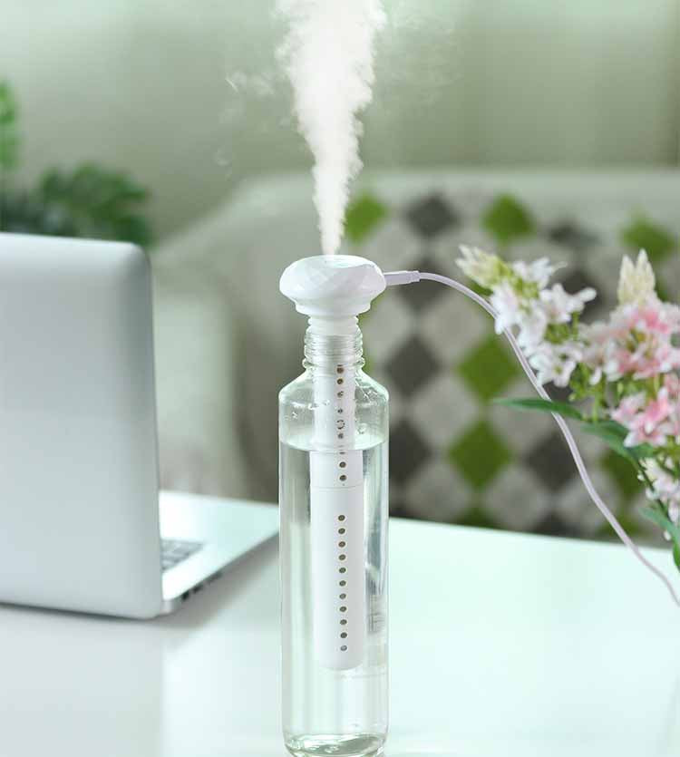 Mini luchtbevochtiger op USB met LED-lamp voor beker of fles