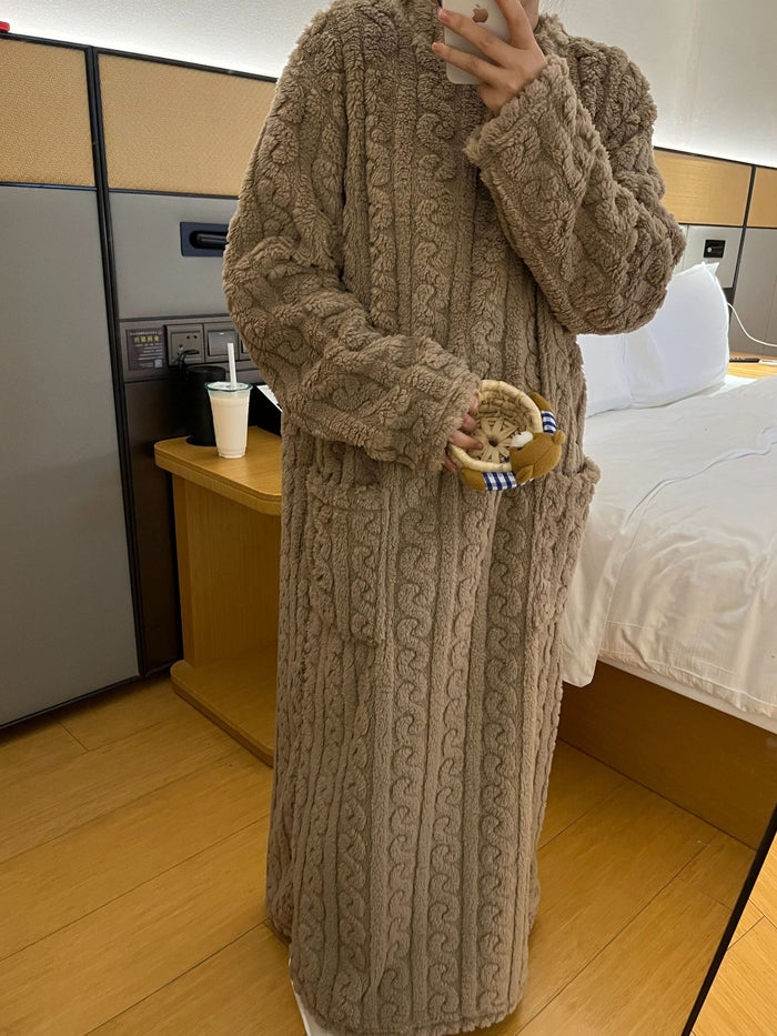 Warmteparadijs Lange nachtjapon van coral fleece met zakken