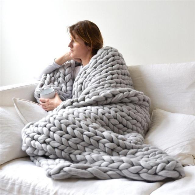 Warmteparadijs™ Handgemaakte grofgebreide plaid – zacht en warm voor de bank